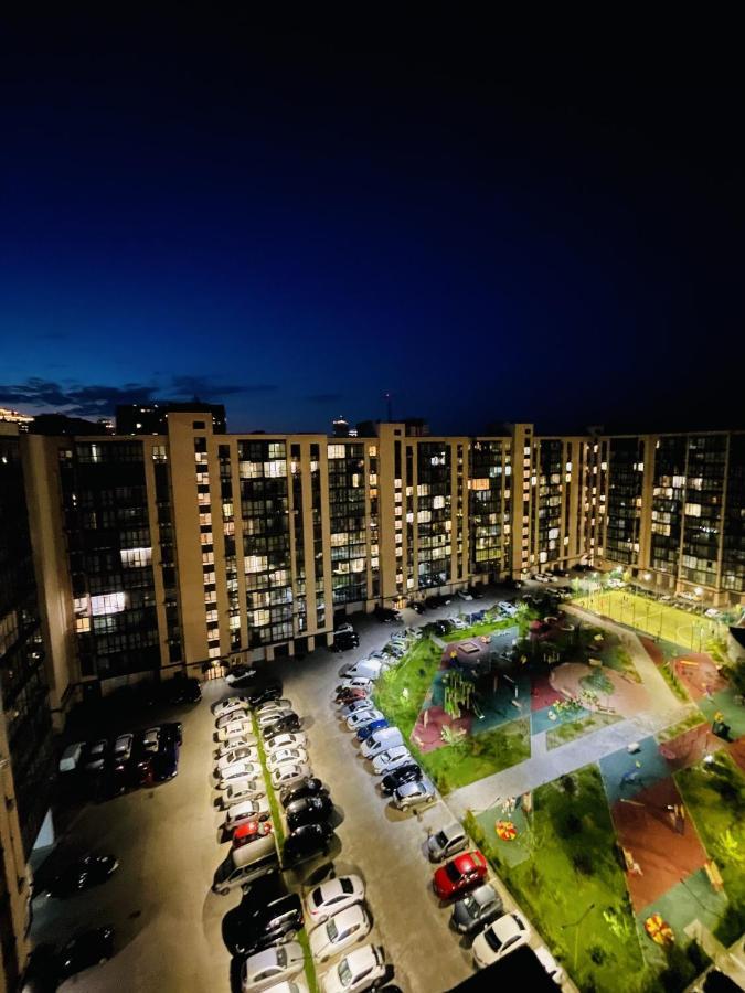 Loft В River Park З Джакузі Dnjepropetovsk Buitenkant foto